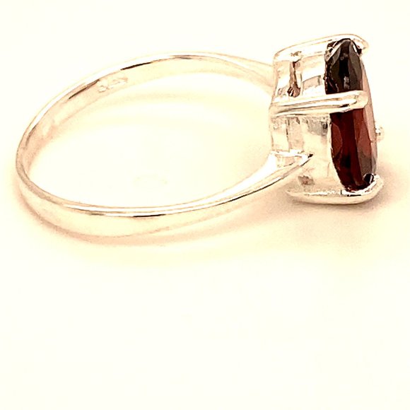 Pyrope Garnet 2.10ct Platinum Solid Silver Ring - Picture 3 of 6